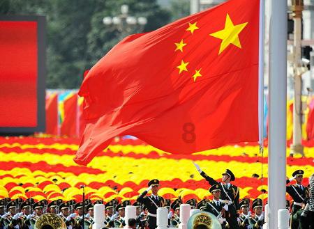 1973年，西哈努克国王顾全大局，配合波尔布特演了场戏